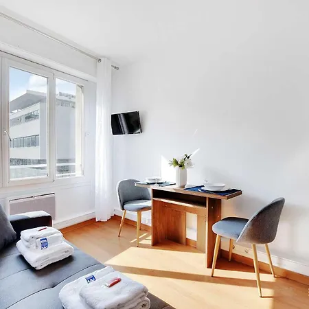 Charming - 2p - Near Convention * Paris